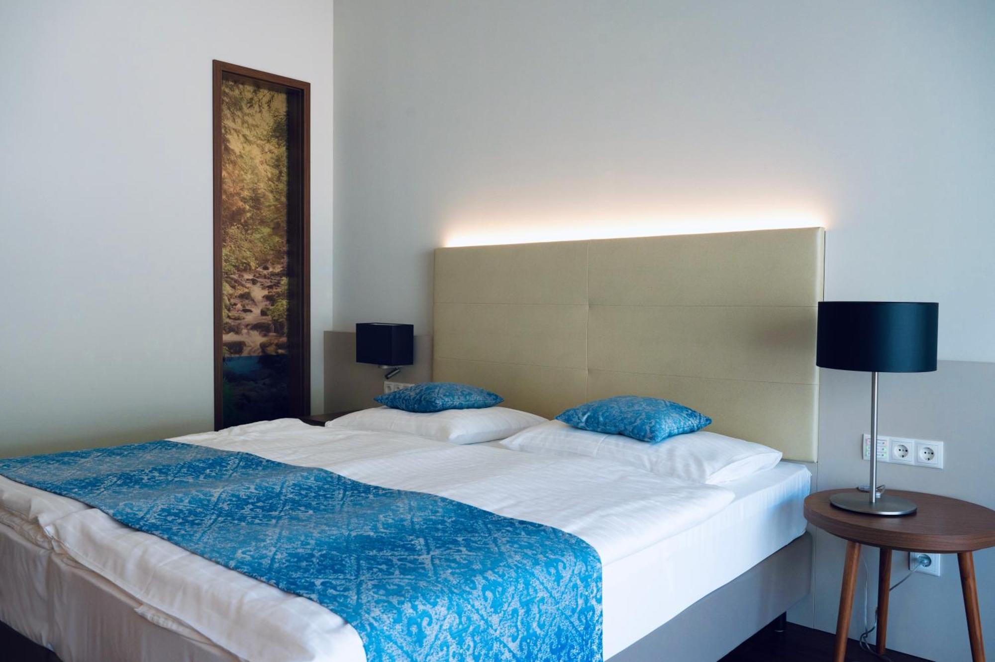 Nuhr Medical - Hotel & Restaurant Senftenberg Zewnętrze zdjęcie